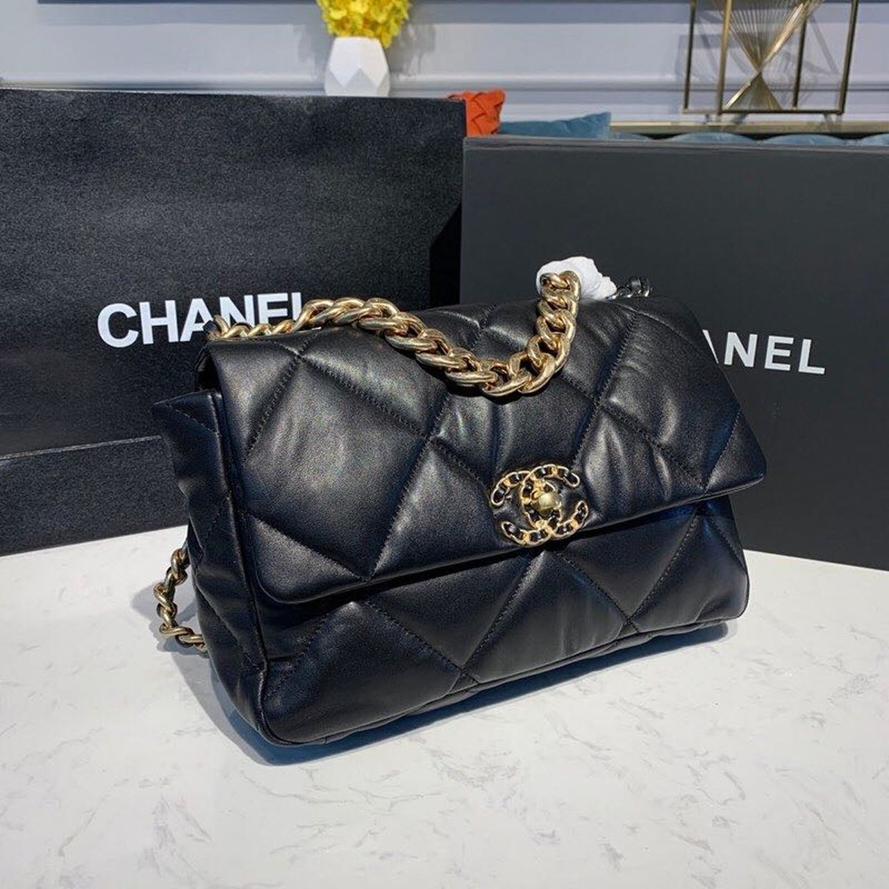 CHL 19 HandBag Black For Women 11.8in/30cm