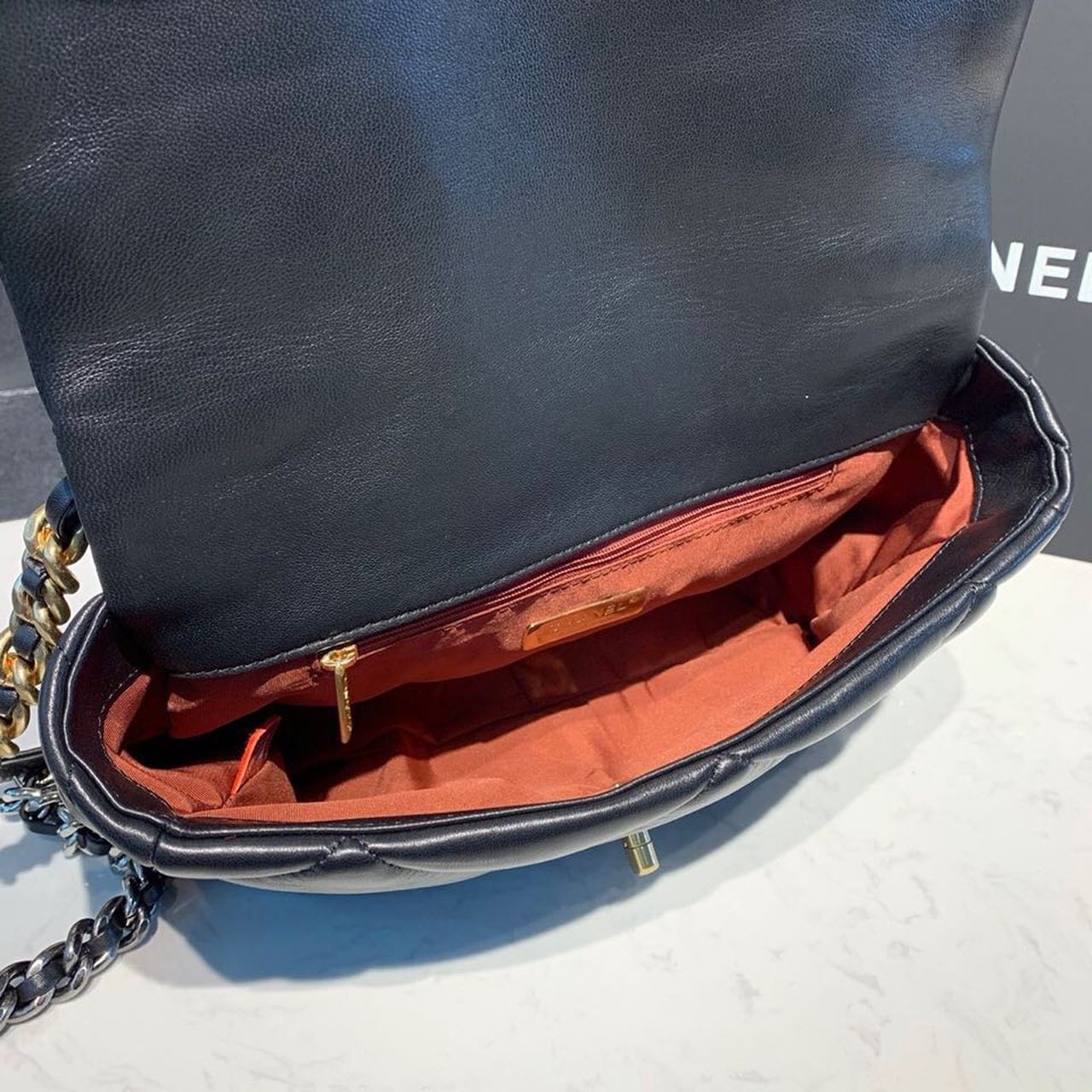 CHL 19 HandBag Black For Women 11.8in/30cm