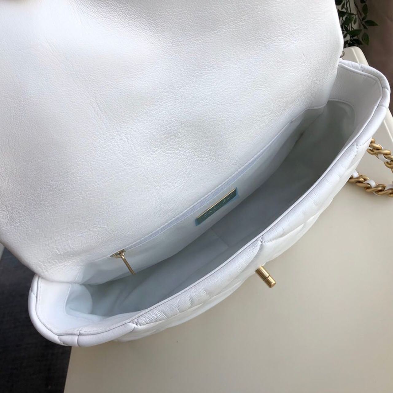 CHL 19 HandBag White For Women 11.8in/30cm