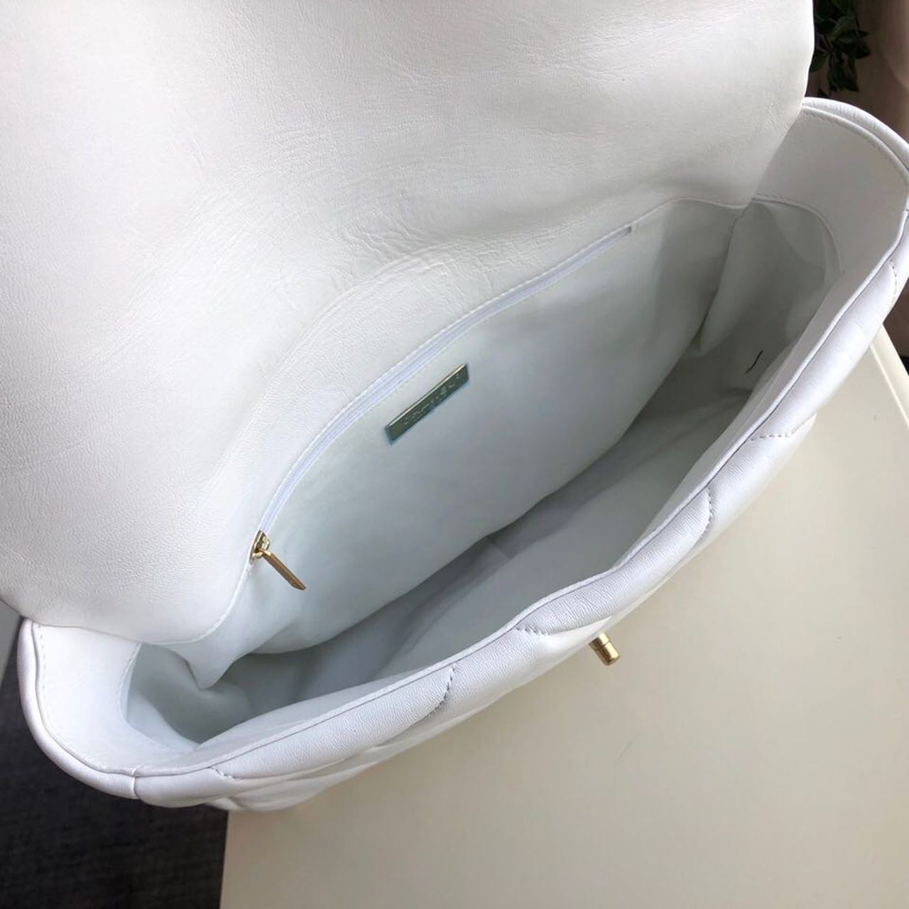 CHL 19 Maxi HandBag White For Women, Women’s Bags, Shoulder And Crossbody Bags 14in/36cm AS1162