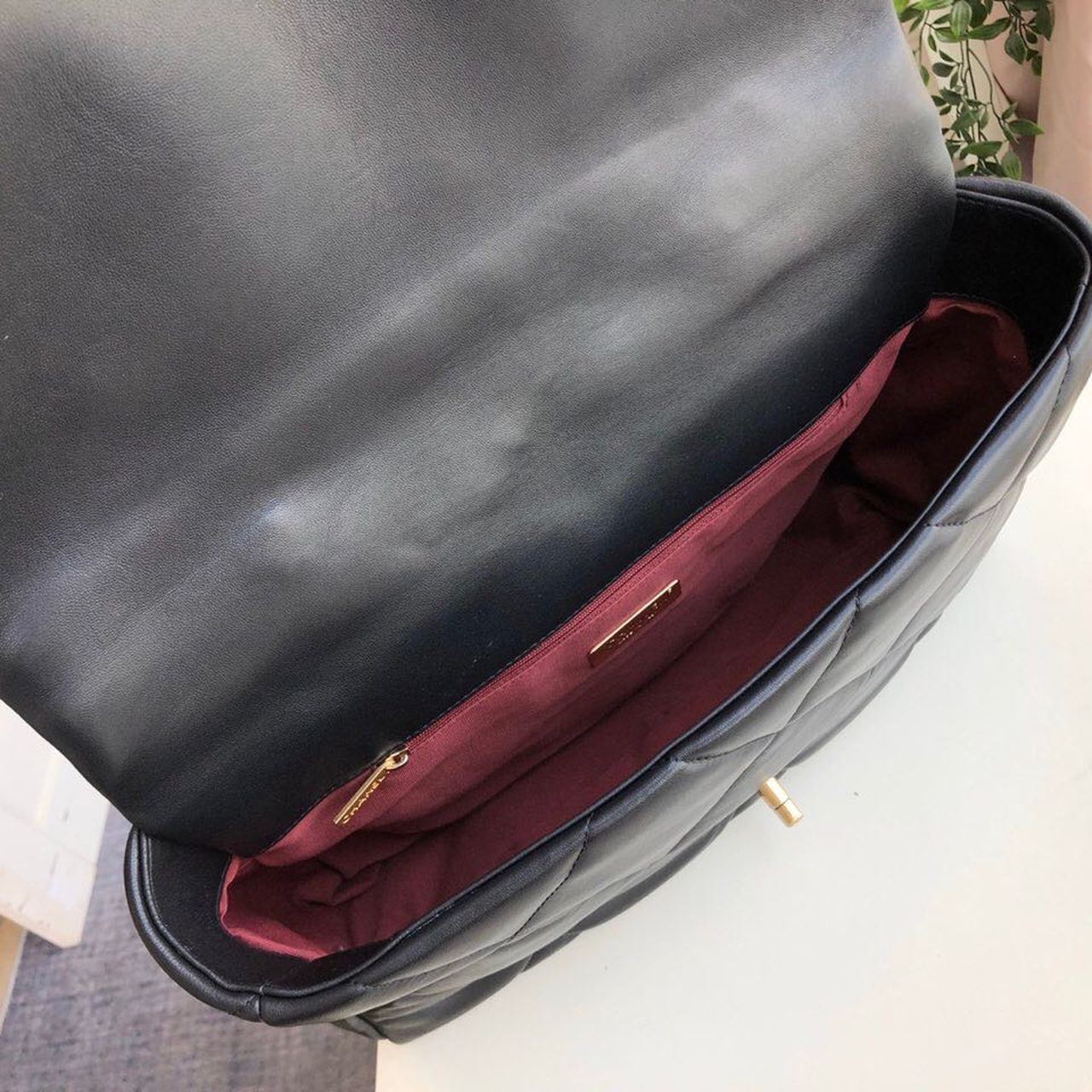 CHL 19 Maxi Handbag Black For Women, Women’s Bags, Shoulder And Crossbody Bags 14in/36cm AS1162 B04852 94305