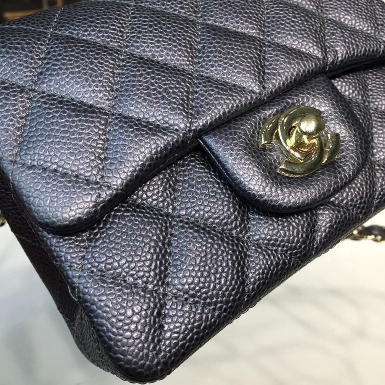 ChanelMini Flap Bag Caviar Black For Women, Women’s Bags, Shoulder And Crossbody Bags 6.7in/17cm A35200