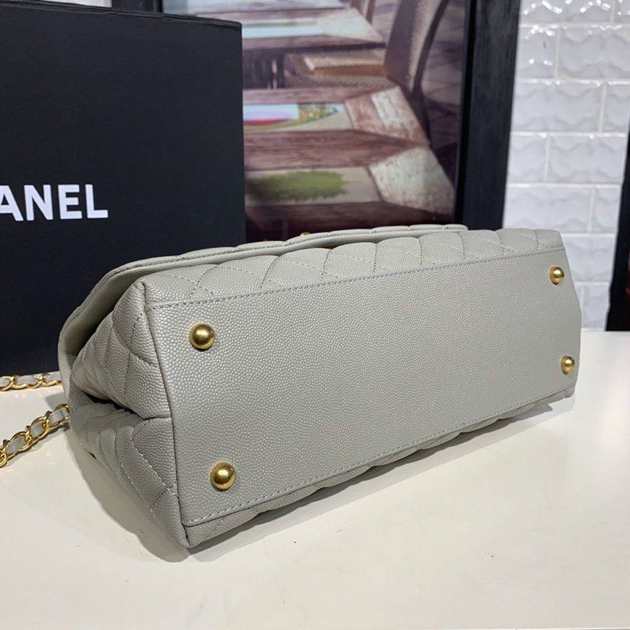 ChanelLarge Flap Bag With Top Handle Grey For Women, Women’s Handbags, Shoulder And Crossbody Bags 11in/28cm A92991