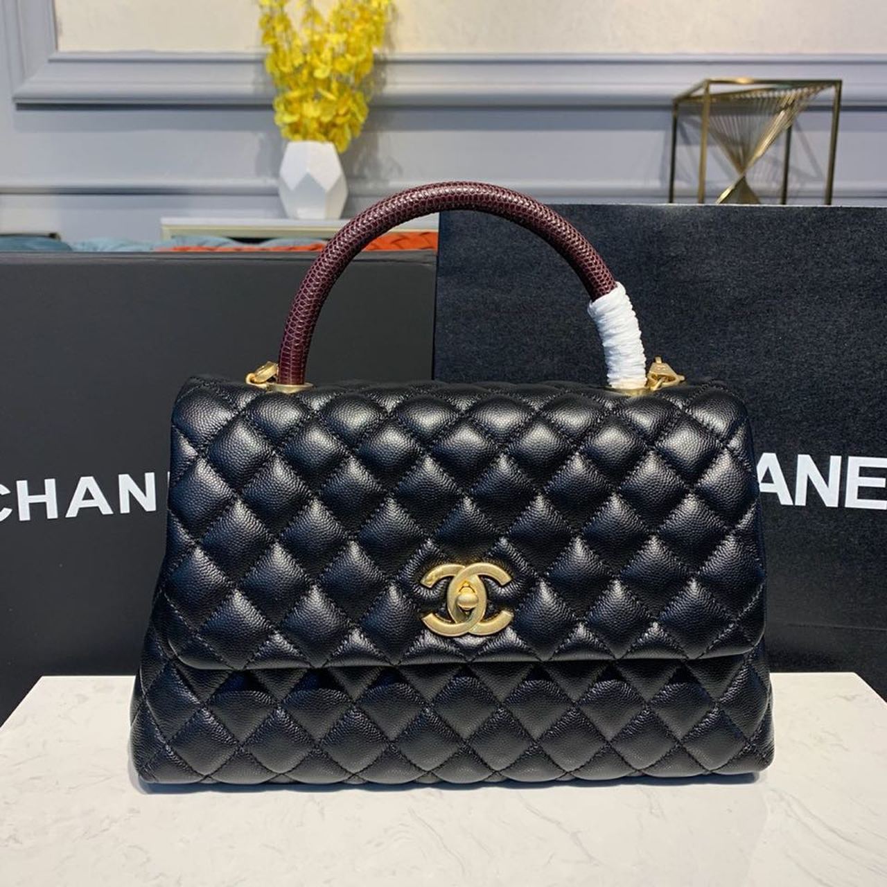 ChanelLarge Flap Bag With Top Handle Black For Women, Women’s Handbags, Shoulder And Crossbody Bags 11in/28cm A92991