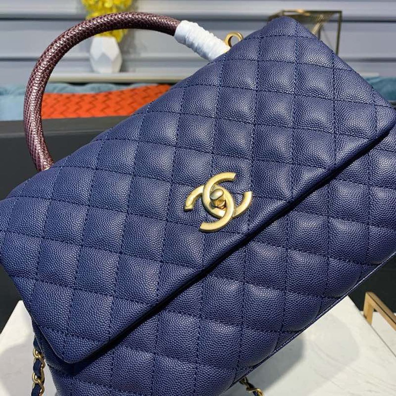 ChanelLarge Flap Bag With Top Handle Blue For Women, Women’s Handbags, Shoulder And Crossbody Bags 11in/28cm A92991
