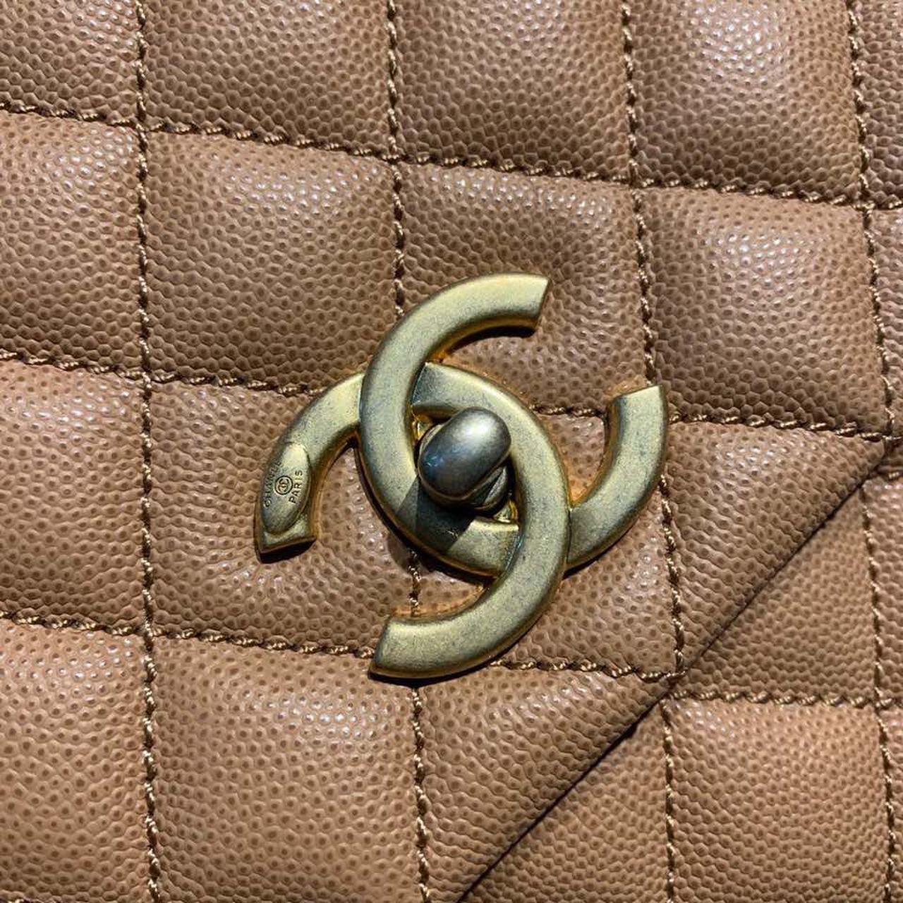 ChanelLarge Flap Bag With Top Handle Light Brown For Women, Women’s Handbags, Shoulder And Crossbody Bags 11in/28cm A92991
