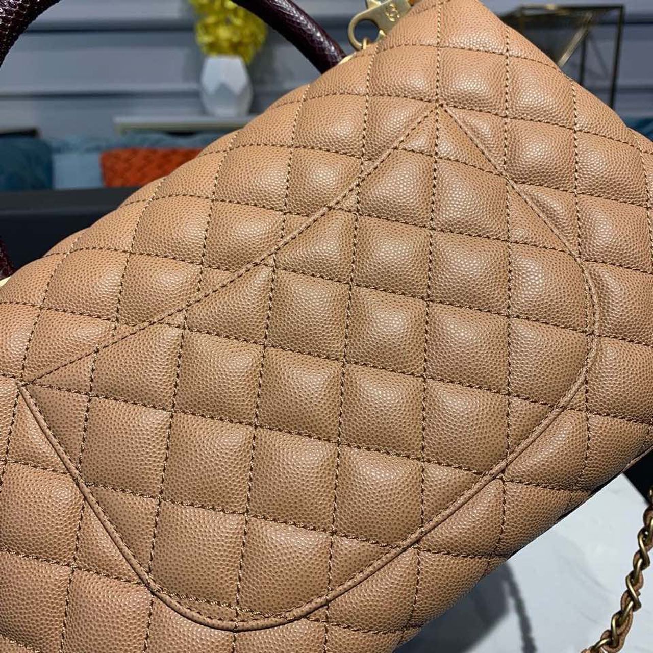 ChanelLarge Flap Bag With Top Handle Light Brown For Women, Women’s Handbags, Shoulder And Crossbody Bags 11in/28cm A92991