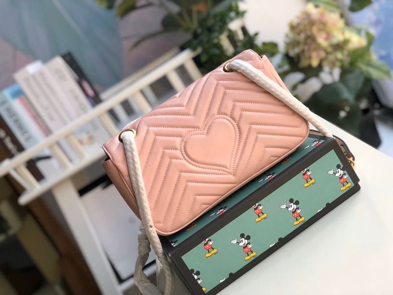 gg Marmont Small Matelassé Shoulder Bag Dusty Pink Matelassé Chevron For Women 10in/26cm gg 443497 DTDIT 5729
