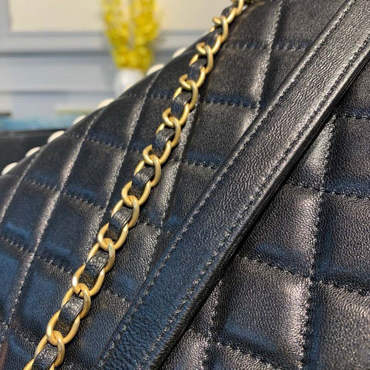 ChanelShort Pearl Handle Bag Gold Toned Hardware Black For Women, Women’s Handbags, Shoulder And Crossbody Bags 8.2in/21cm AS0585