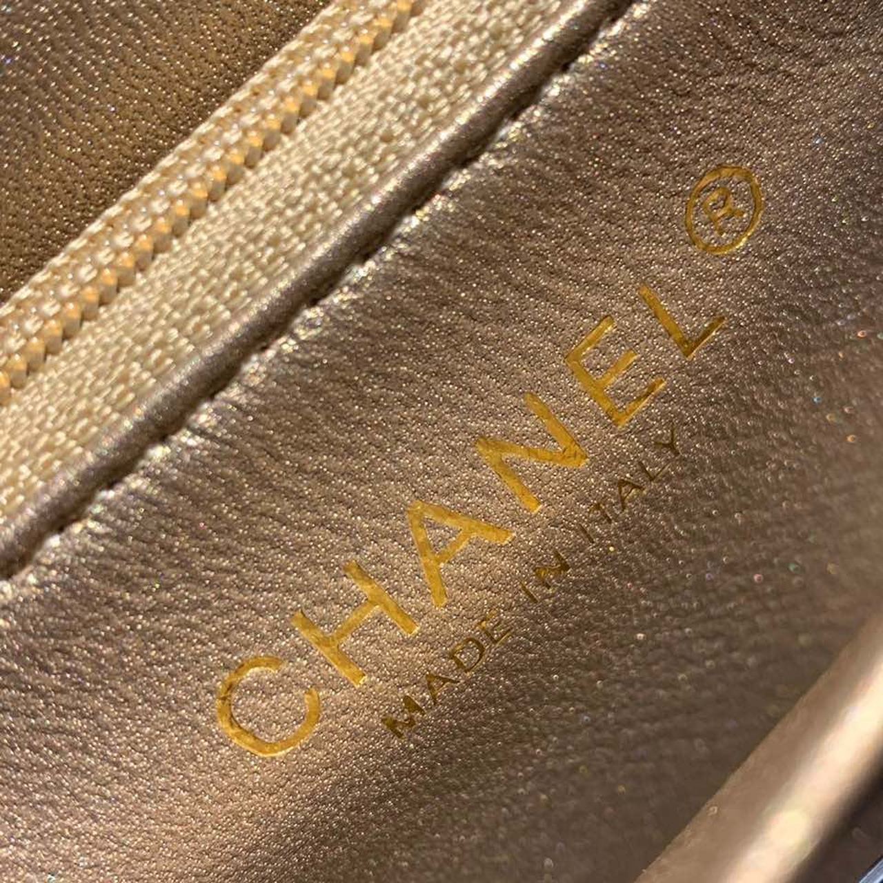 ChanelShort Pearl Handle Bag Gold Toned Hardware Black For Women, Women’s Handbags, Shoulder And Crossbody Bags 8.2in/21cm AS0585