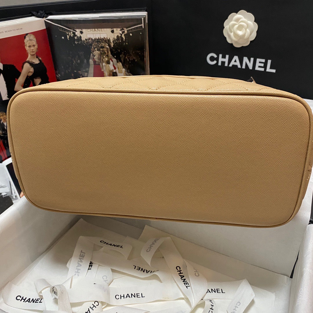 ChanelMedallion Tote Gold Hardware Caviar Yellow For Women, Women’s Handbags, Shoulder Bags 15.6in/32cm