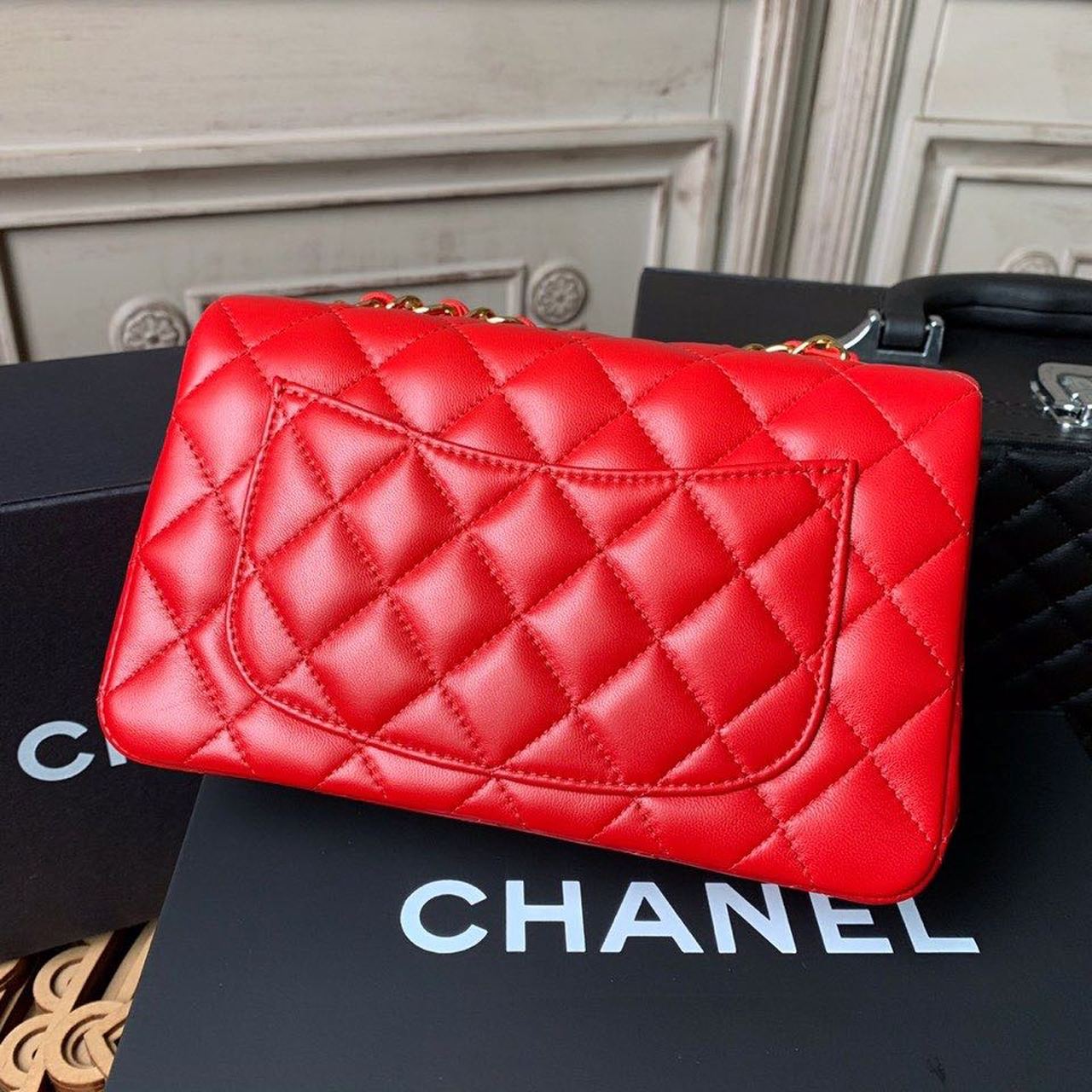 ChanelMini Flap Bag Red For Women, Women’s Bags, Women’s Bag, Shoulder And Crossbody 7.8in/20cm A69900