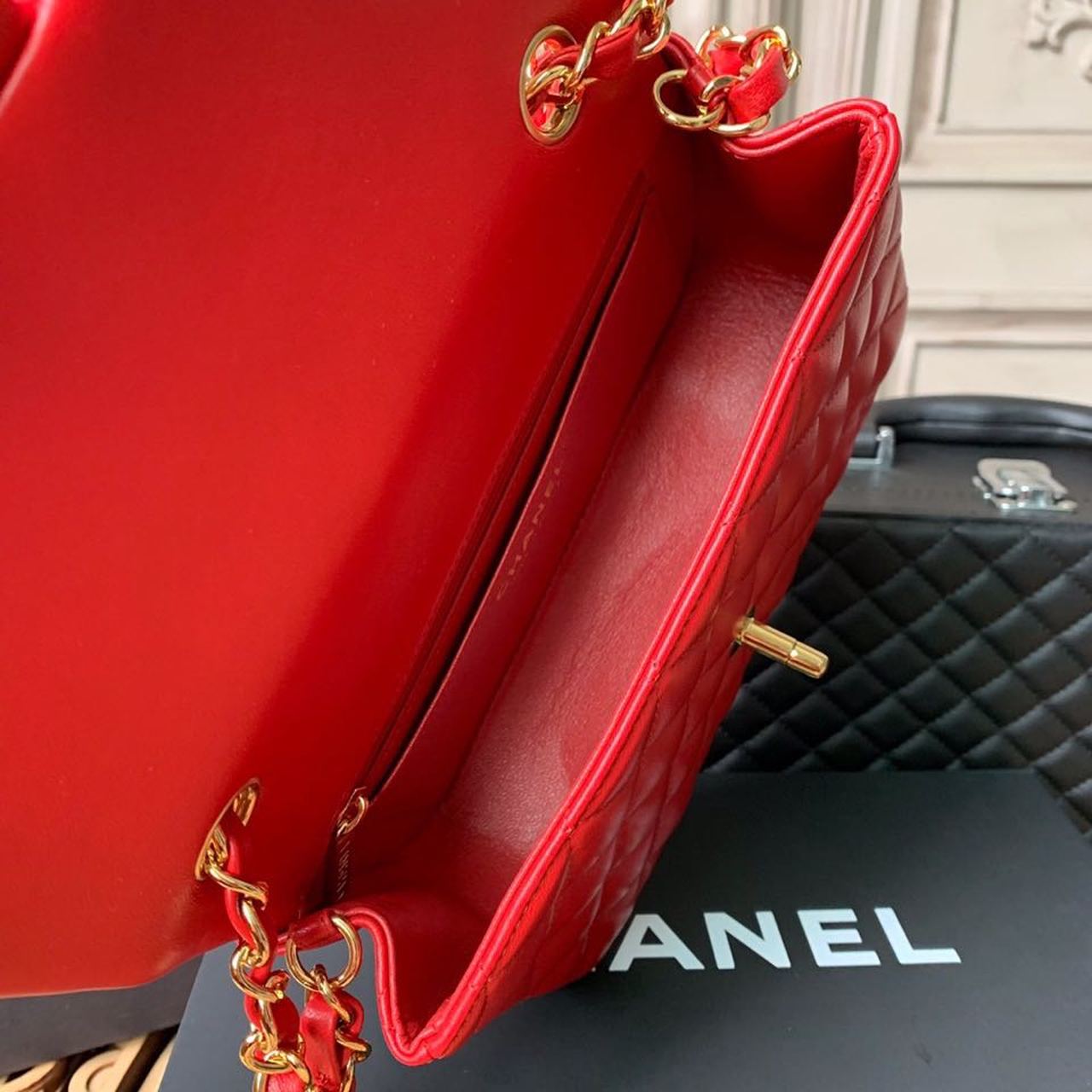 ChanelMini Flap Bag Red For Women, Women’s Bags, Women’s Bag, Shoulder And Crossbody 7.8in/20cm A69900