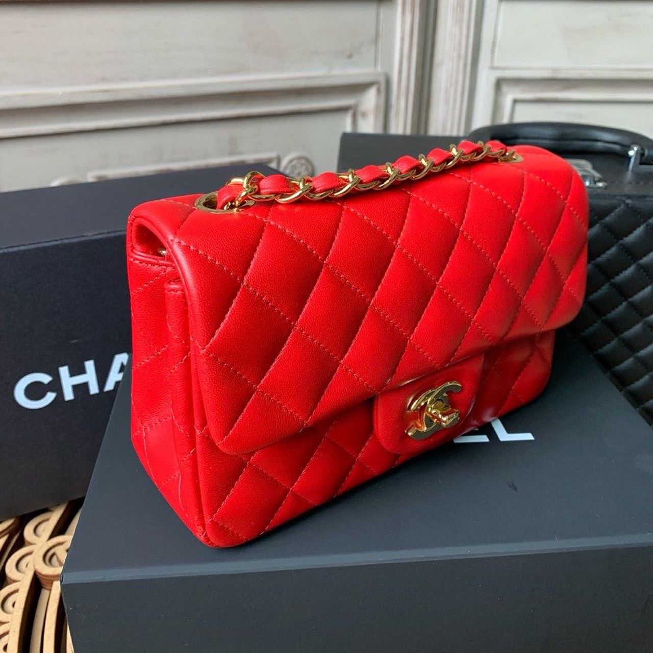 ChanelMini Flap Bag Red For Women, Women’s Bags, Women’s Bag, Shoulder And Crossbody 7.8in/20cm A69900