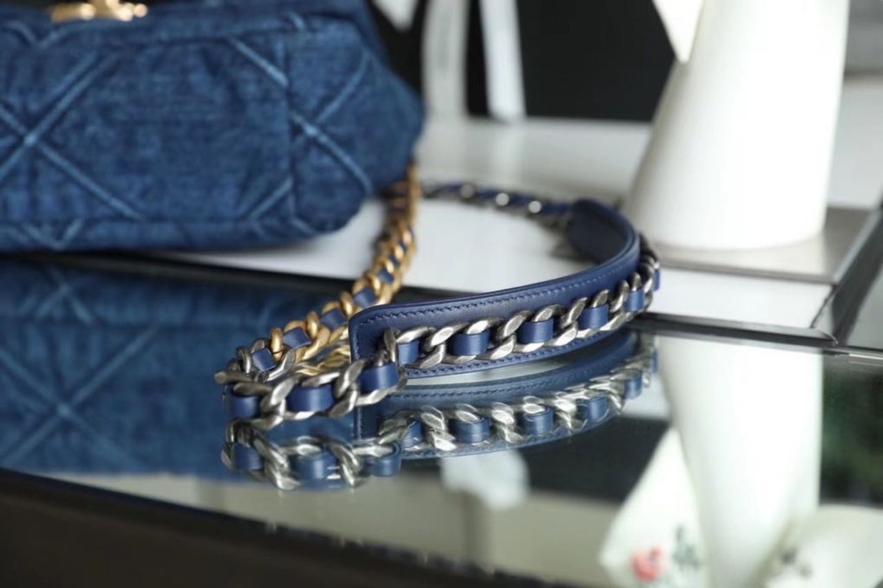 CHL 19 Handbag Denim Blue For Women, Women’s Flap Bag, Shoulder And Crossbody Bags 10.1in/26cm AS1160 B02876 N6832
