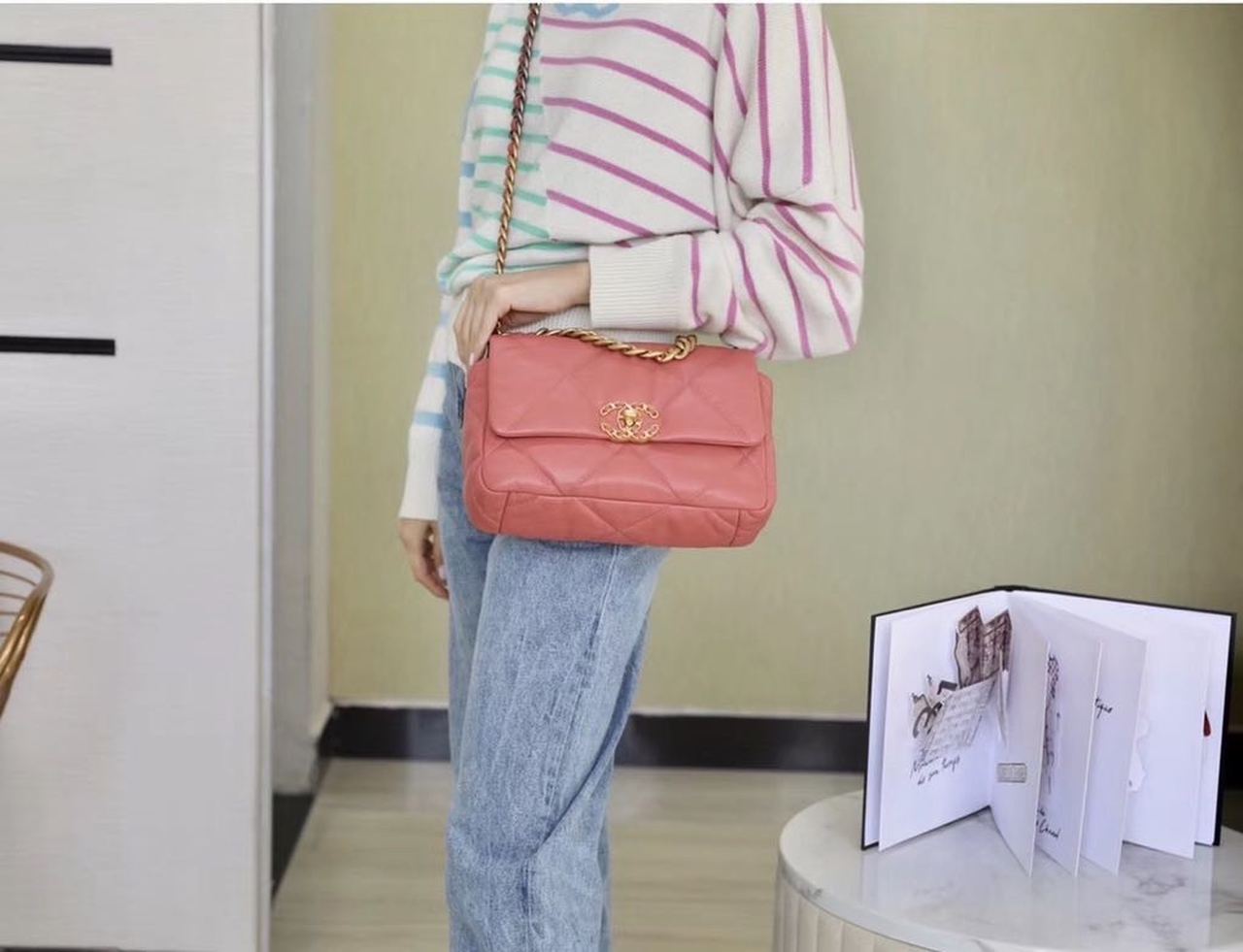 CHL 19 Handbag 26cm PiNike For Women AS1160