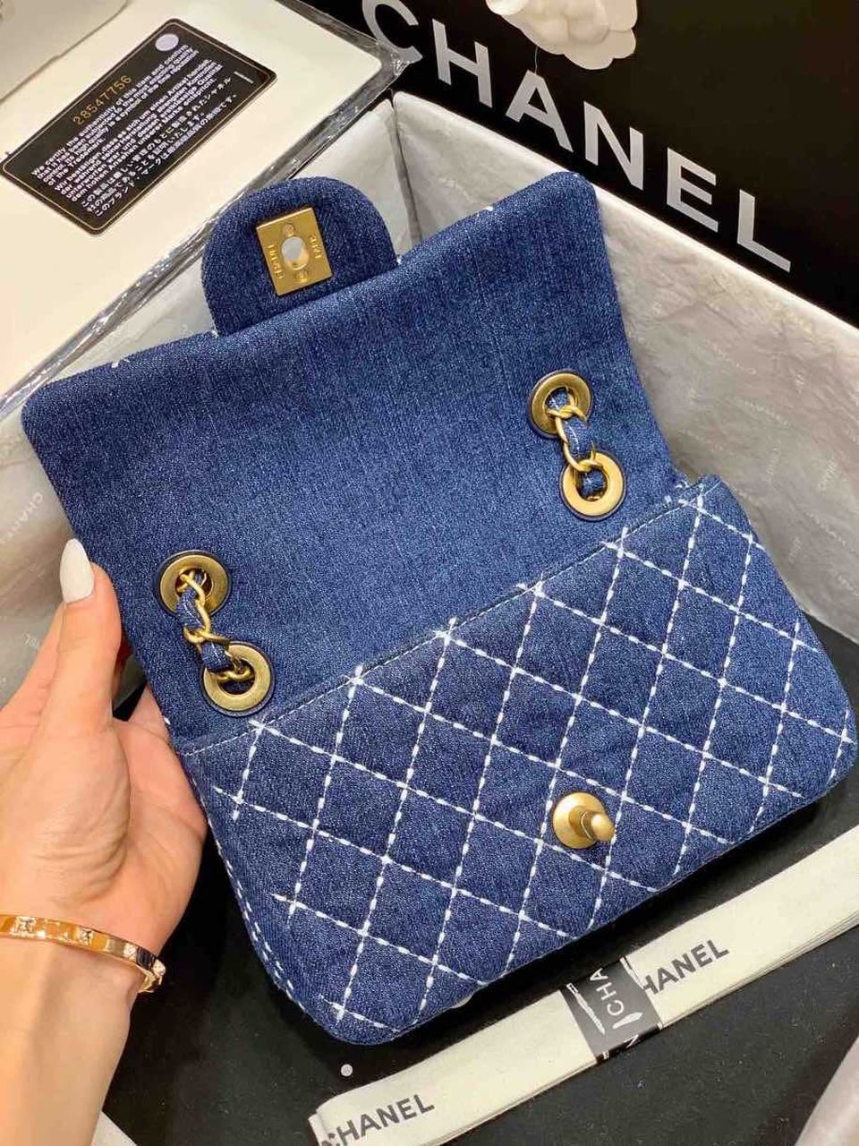 Chanel Flap Bag Denim Blue For Women, Women’s Handbags, Shoulder And Crossbody Bags 10.2in/26cm AS1328 B01897 N5398