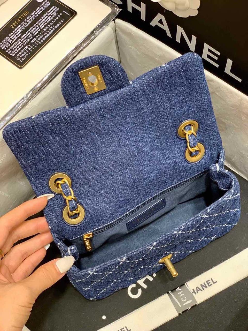 Chanel Flap Bag Denim Blue For Women, Women’s Handbags, Shoulder And Crossbody Bags 10.2in/26cm AS1328 B01897 N5398