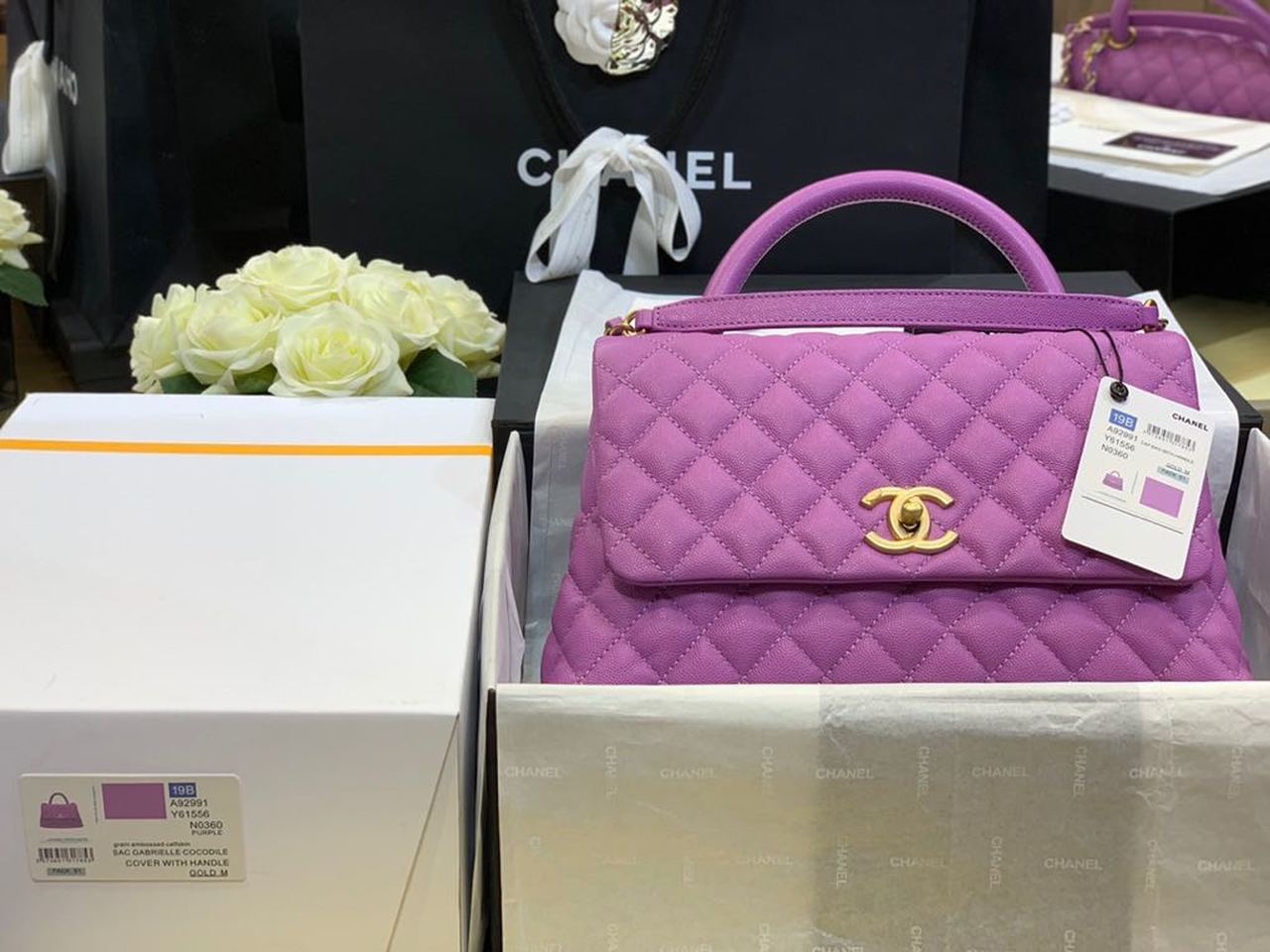 ChanelLarge Flap Bag With Top Handle Purple For Women, Women’s Handbags, Shoulder And Crossbody Bags 11in/28cm A92991