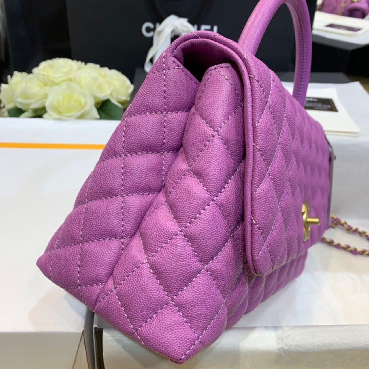 ChanelLarge Flap Bag With Top Handle Purple For Women, Women’s Handbags, Shoulder And Crossbody Bags 11in/28cm A92991