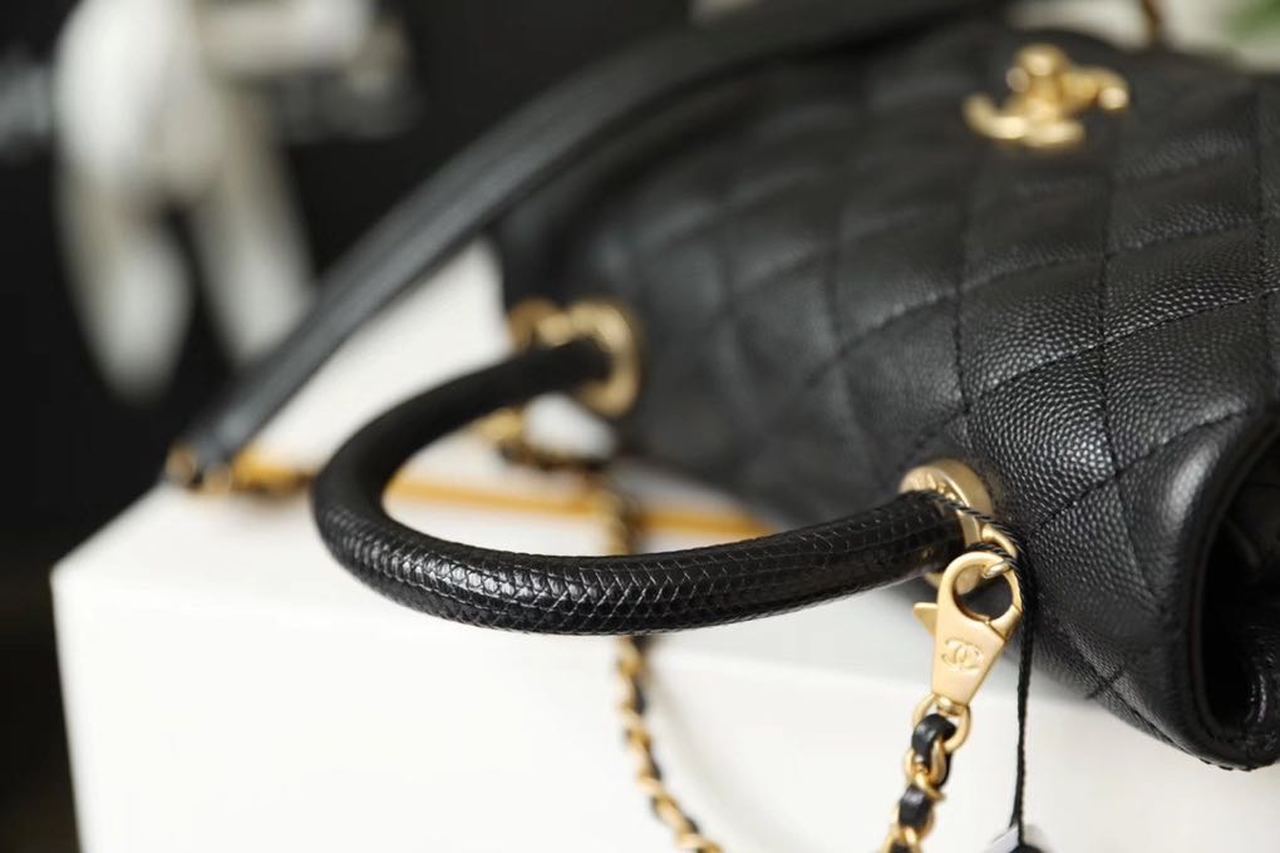 ChanelMedium Flap Bag With Top Handle Black For Women, Women’s Handbags, Shoulder And Crossbody Bags 9in/23cm A92990