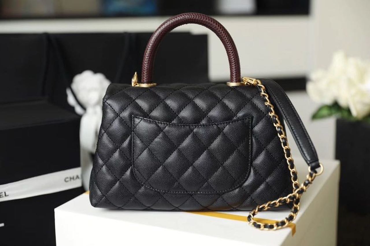 ChanelMedium Flap Bag With Top Handle Black For Women, Women’s Handbags, Shoulder And Crossbody Bags 9in/23cm A92990