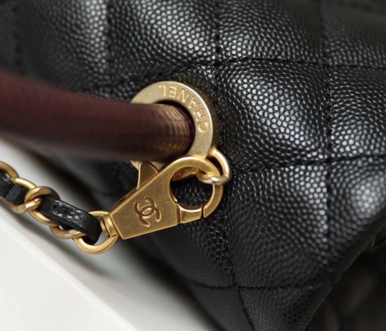 ChanelMedium Flap Bag With Top Handle Black For Women, Women’s Handbags, Shoulder And Crossbody Bags 9in/23cm A92990