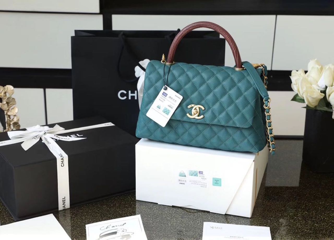 ChanelLarge Flap Bag With Top Handle Teal For Women, Women’s Handbags, Shoulder And Crossbody Bags 11in/28cm A92991