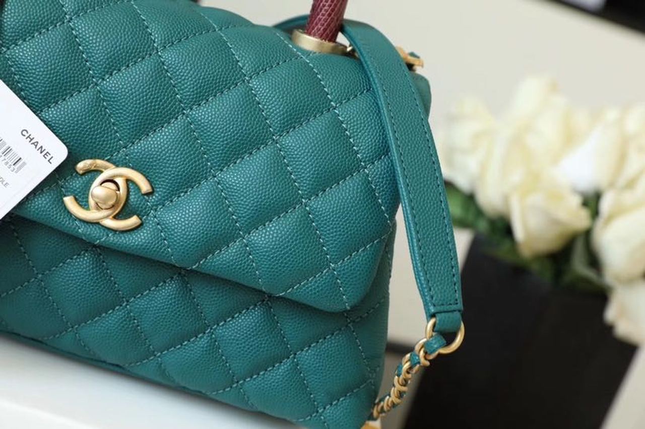 ChanelMedium Flap Bag With Top Handle Teal For Women, Women’s Handbags, Shoulder And Crossbody Bags 9in/23cm A92990