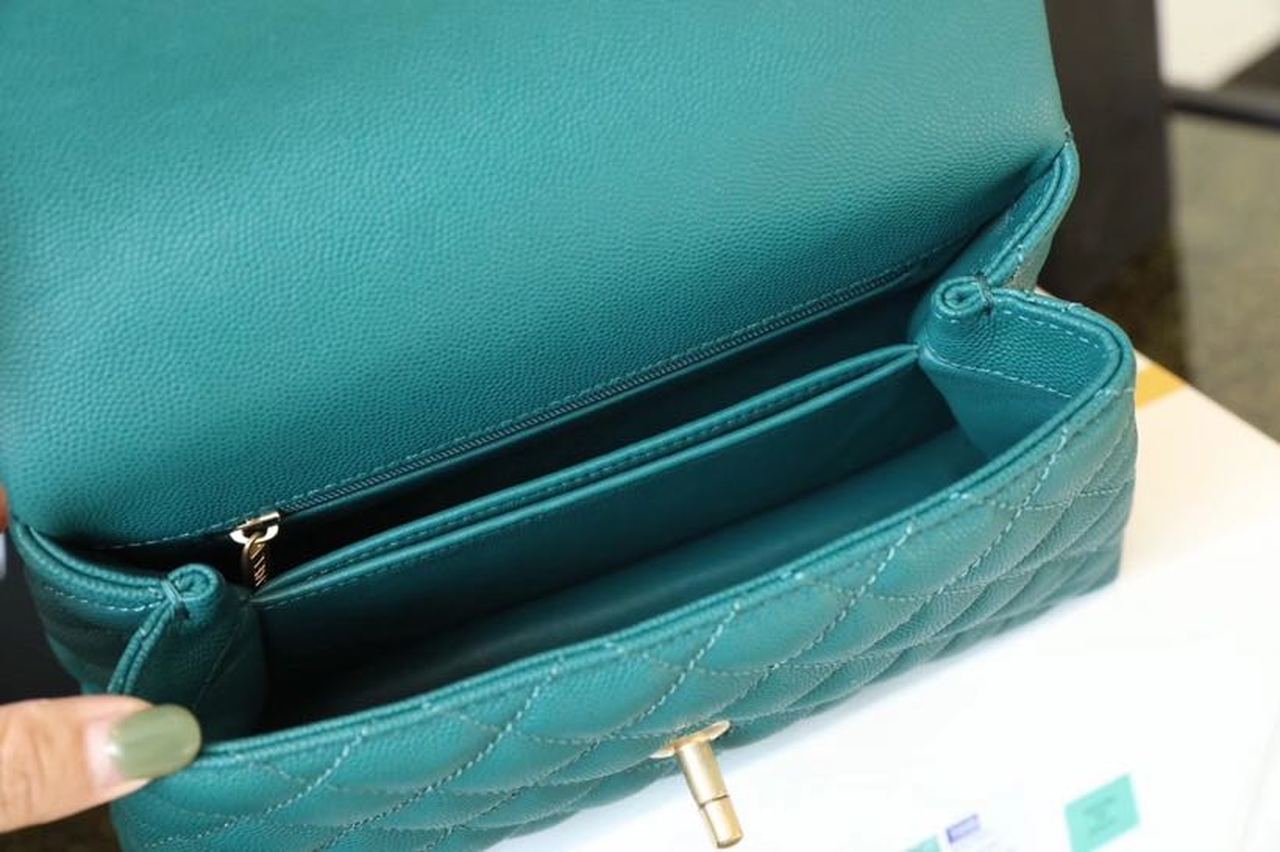 ChanelMedium Flap Bag With Top Handle Teal For Women, Women’s Handbags, Shoulder And Crossbody Bags 9in/23cm A92990