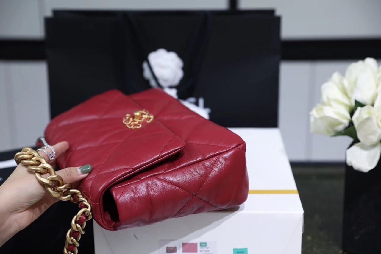 CHL 19 Handbag 26cm Burgundy For Women AS1160