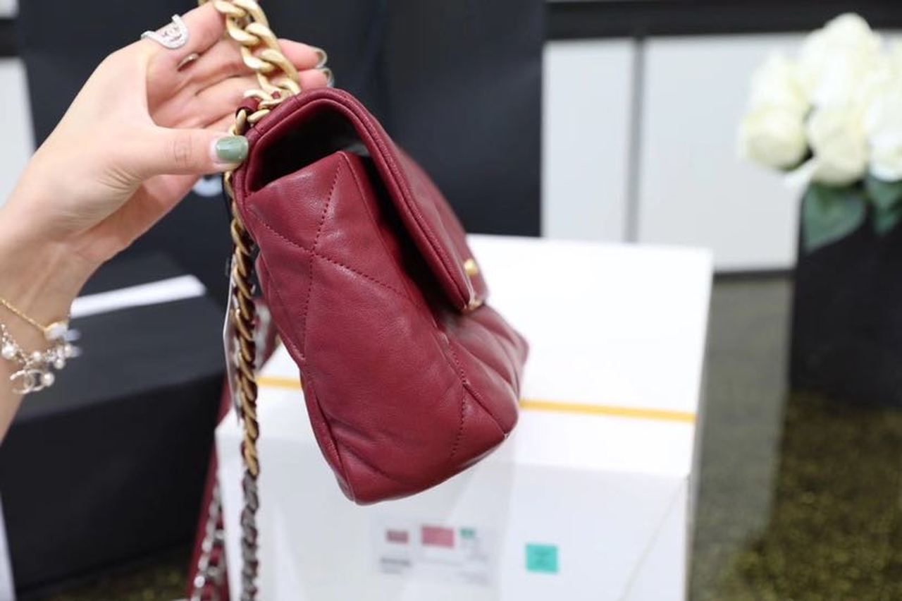 CHL 19 Handbag 26cm Bordeaux For Women AS1160