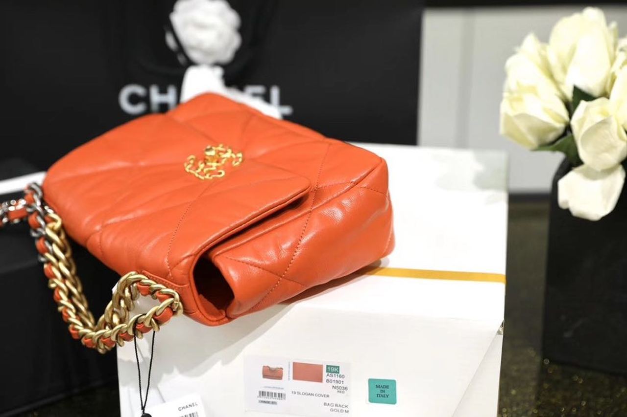 CHL 19 Handbag 26cm Orange For Women AS1160