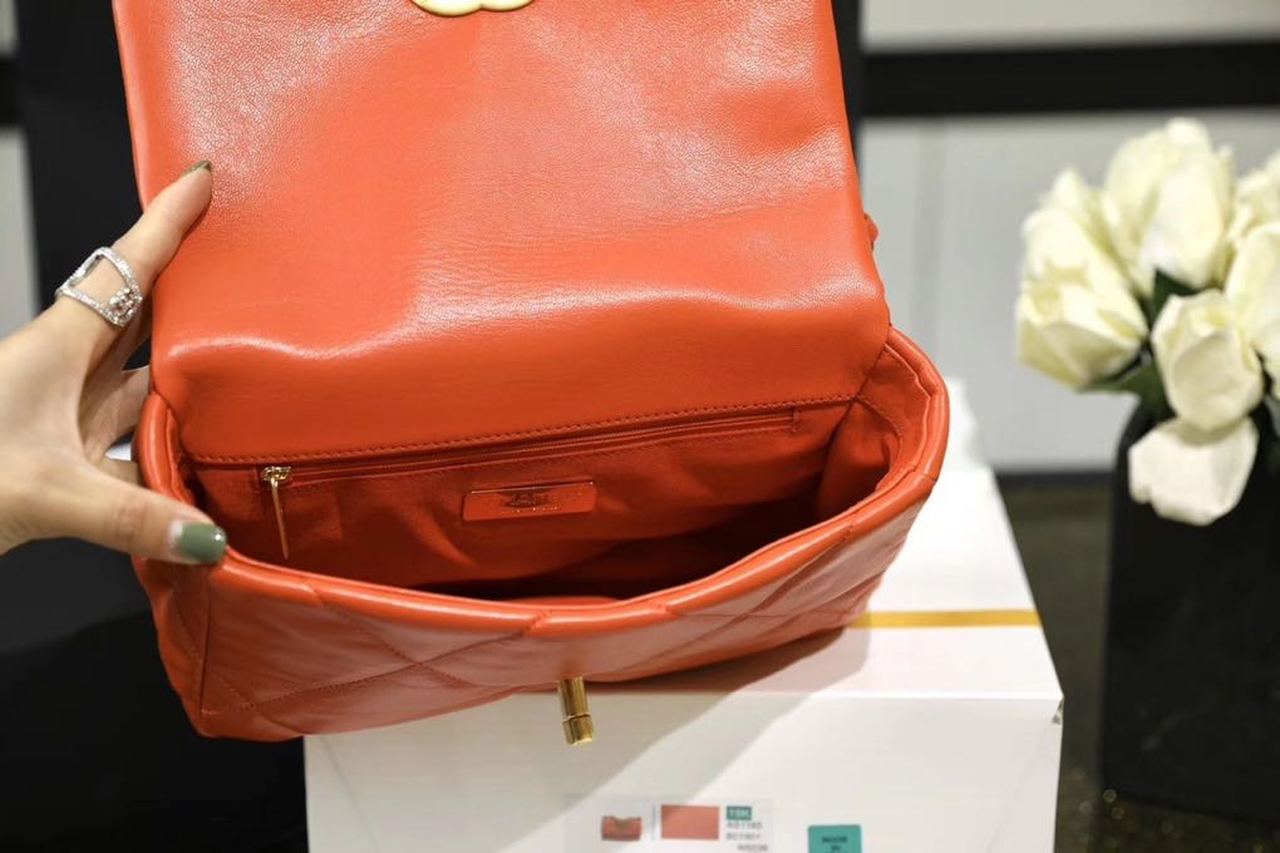 CHL 19 Handbag 26cm Orange For Women AS1160