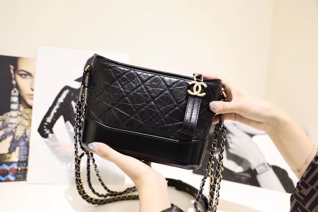 Chanel Gabrielle Hobo Bag 20cm Aged Calfskin Leather Spring/Summer Act 1 Collection, Black
