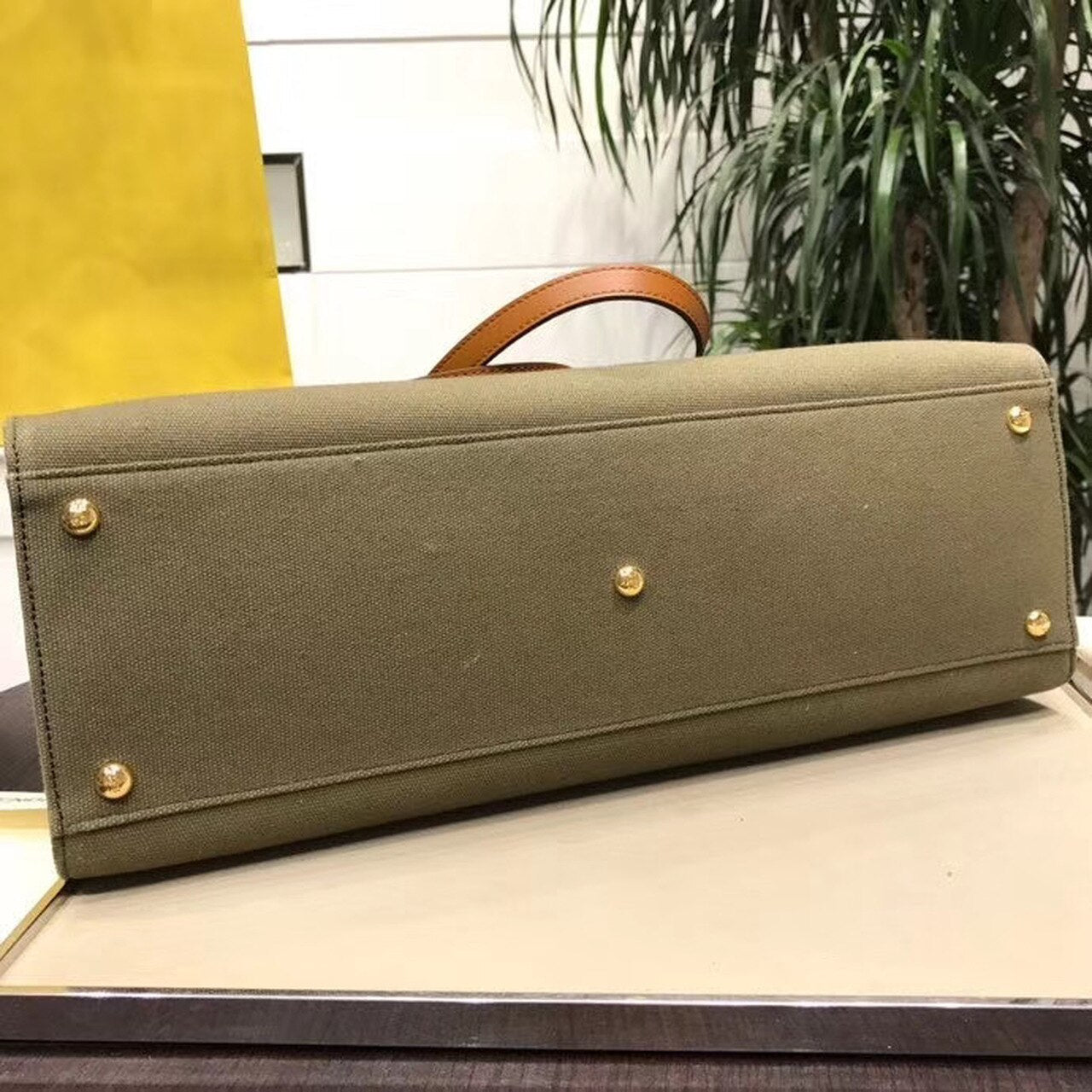 FI Peekaboo X-Tote Canvas Bag Khaki For Women, Women’s Handbags, Shoulder Bags 16.1in/41cm FF 8BH374