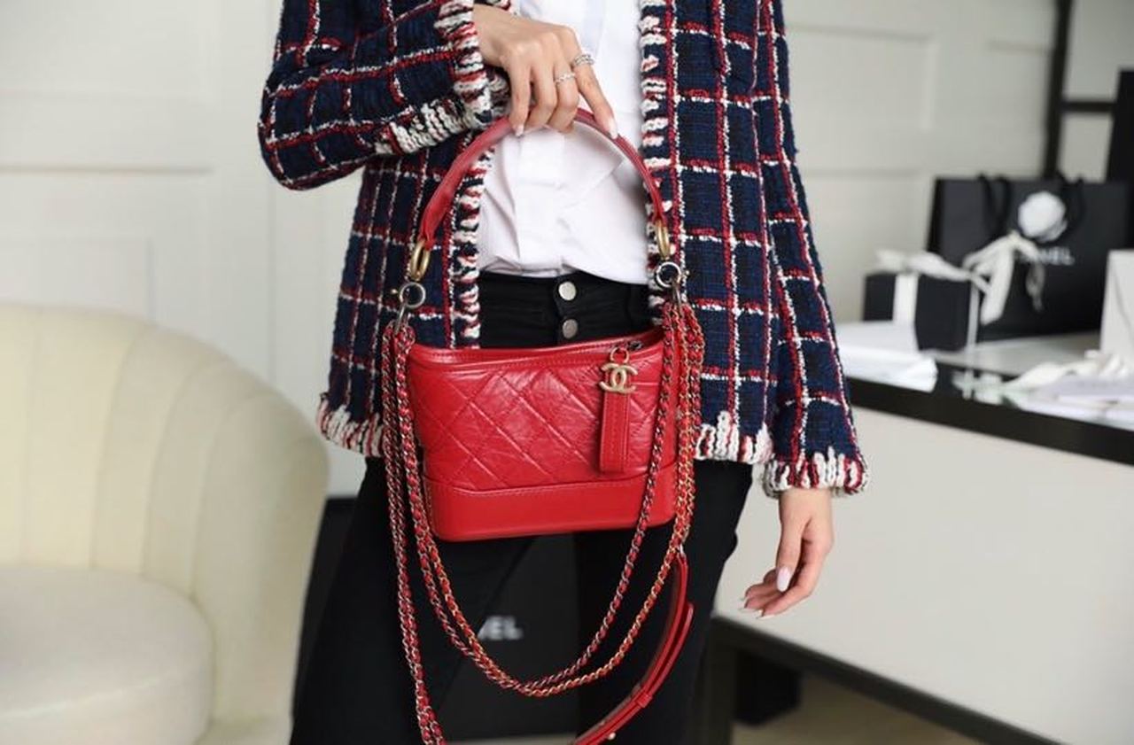 ChanelGabrielle Small Hobo Bag Red For Women 7.8in/20cm A91810