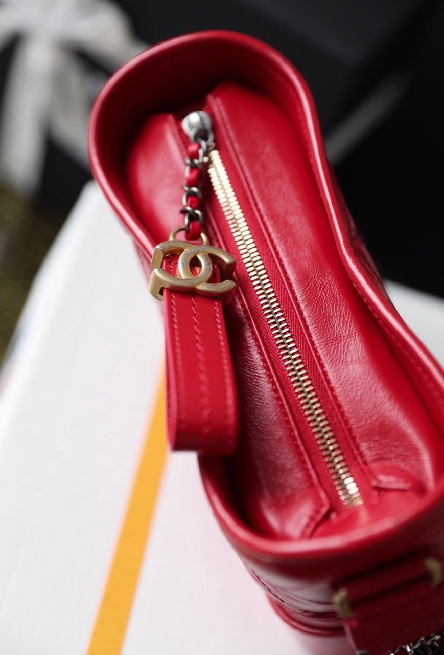 ChanelGabrielle Small Hobo Bag Red For Women 7.8in/20cm A91810