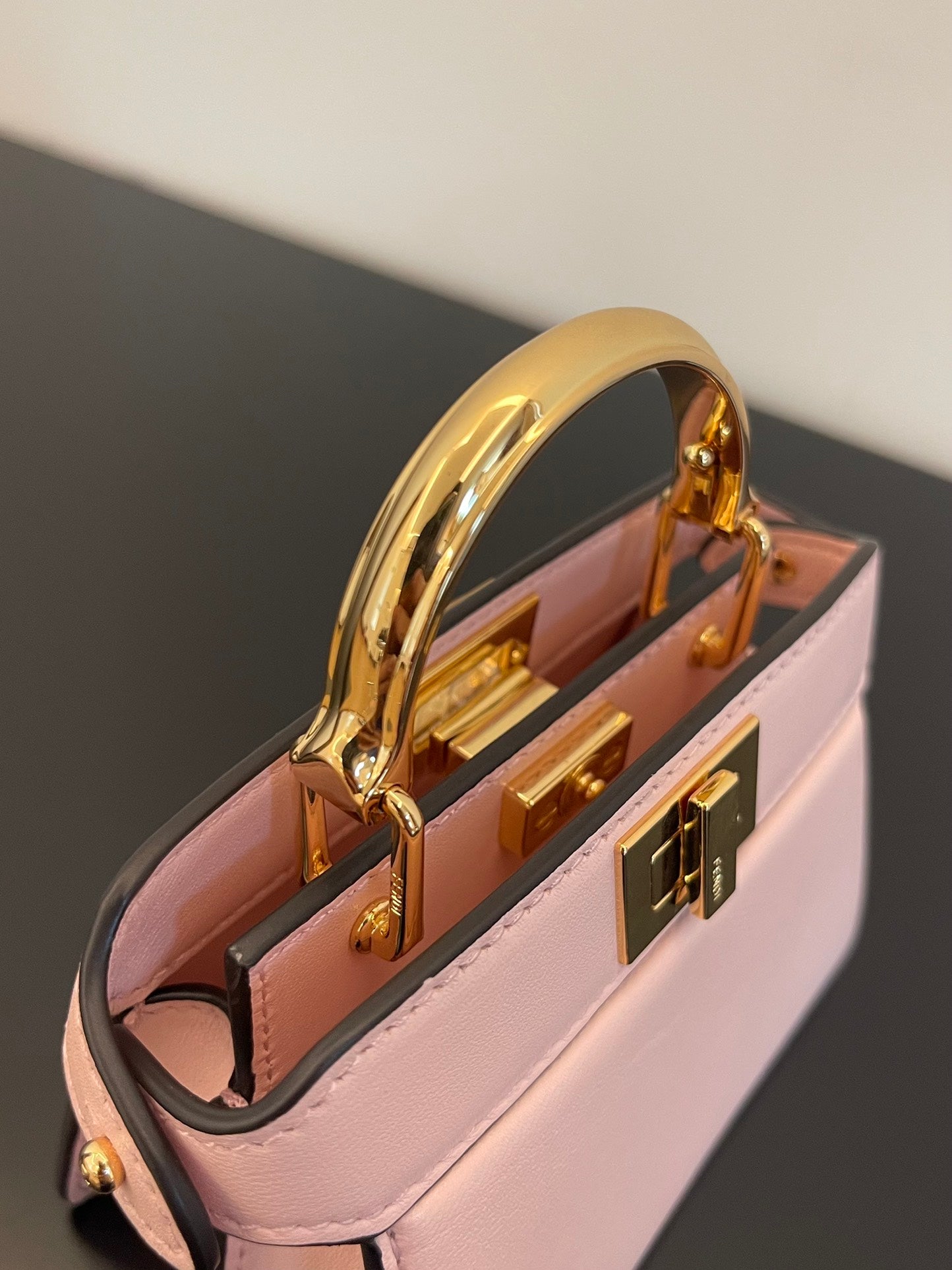 FI Peekaboo ISeeU Petite Light Pink Micro Bag For Woman 11cm/4.5in