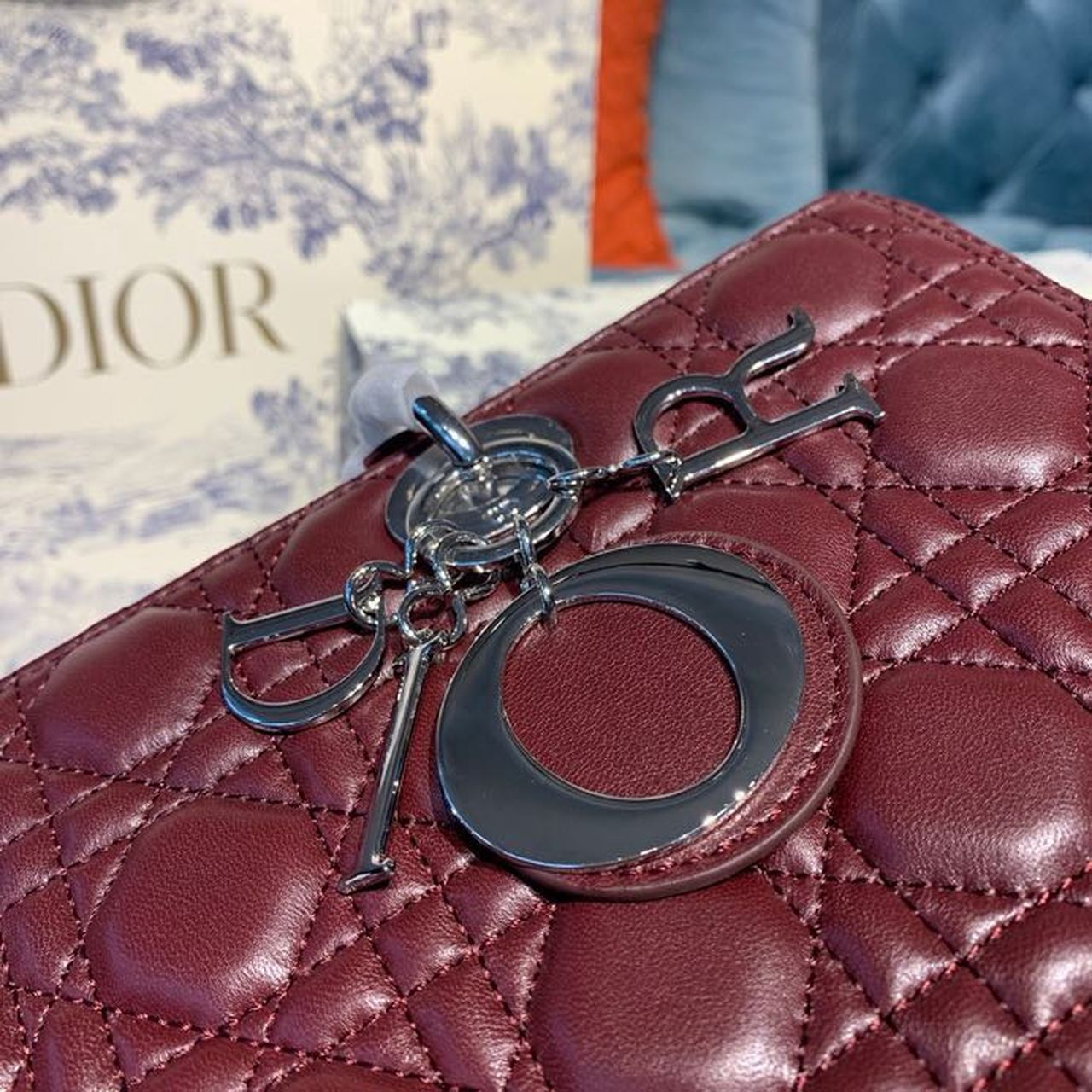 DI Large Lady Bag Silver Hardware Burgundy Cannage For Women 12.5in/32cm CD