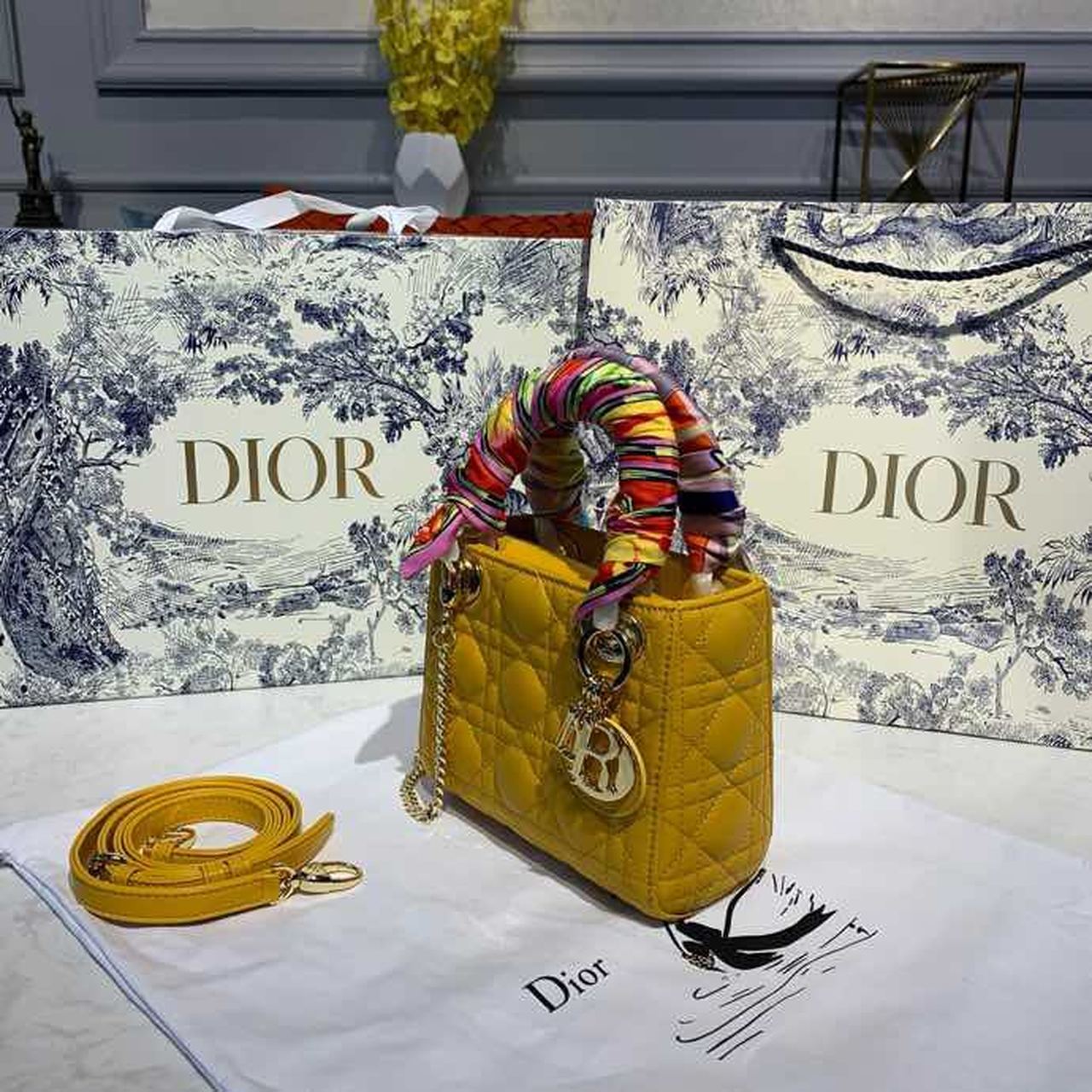 DI Mini Lady Bag with Chain Silver Hardware Spring/Summer Collection, Yellow, For Women Women’s Handbags, 18cm CD