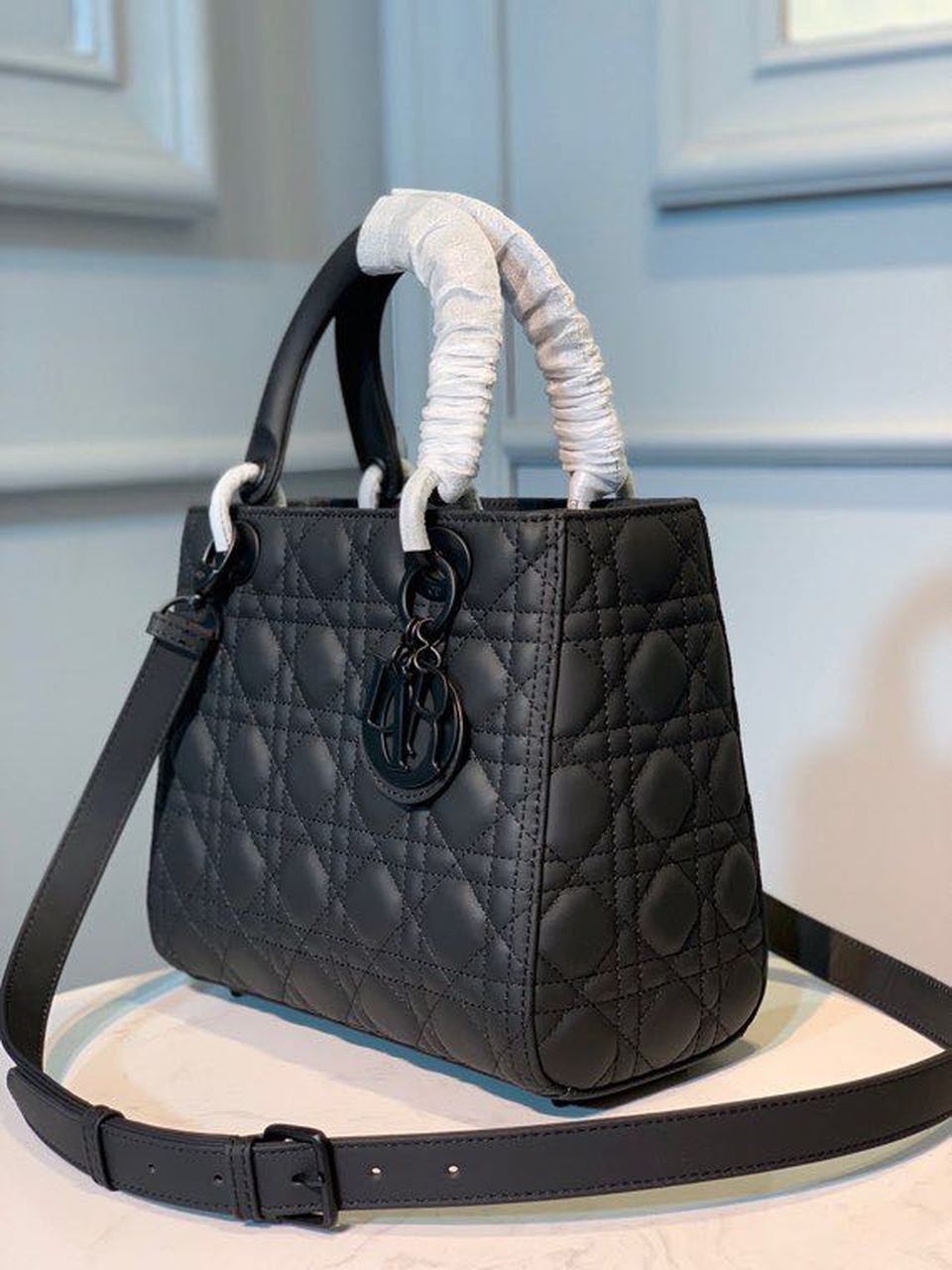 DI Medium Lady Bag Matte Hardware Black Ultramatte For Women 9.5in/24cm CD M0565SLOI_M989