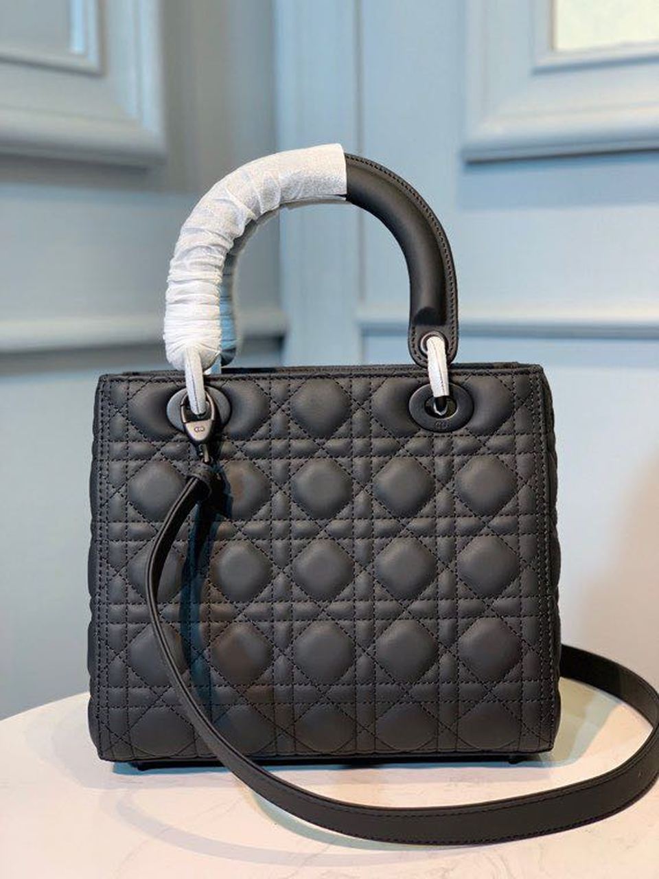 DI Medium Lady Bag Matte Hardware Black Ultramatte For Women 9.5in/24cm CD M0565SLOI_M989