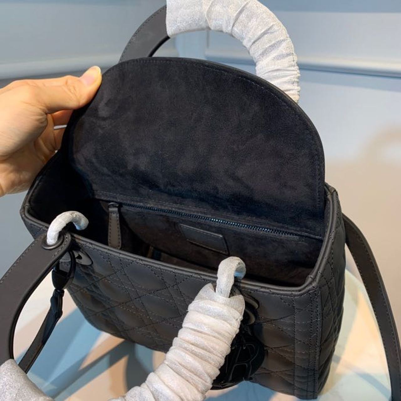 DI Medium Lady Bag Matte Hardware Black Ultramatte For Women 9.5in/24cm CD M0565SLOI_M989