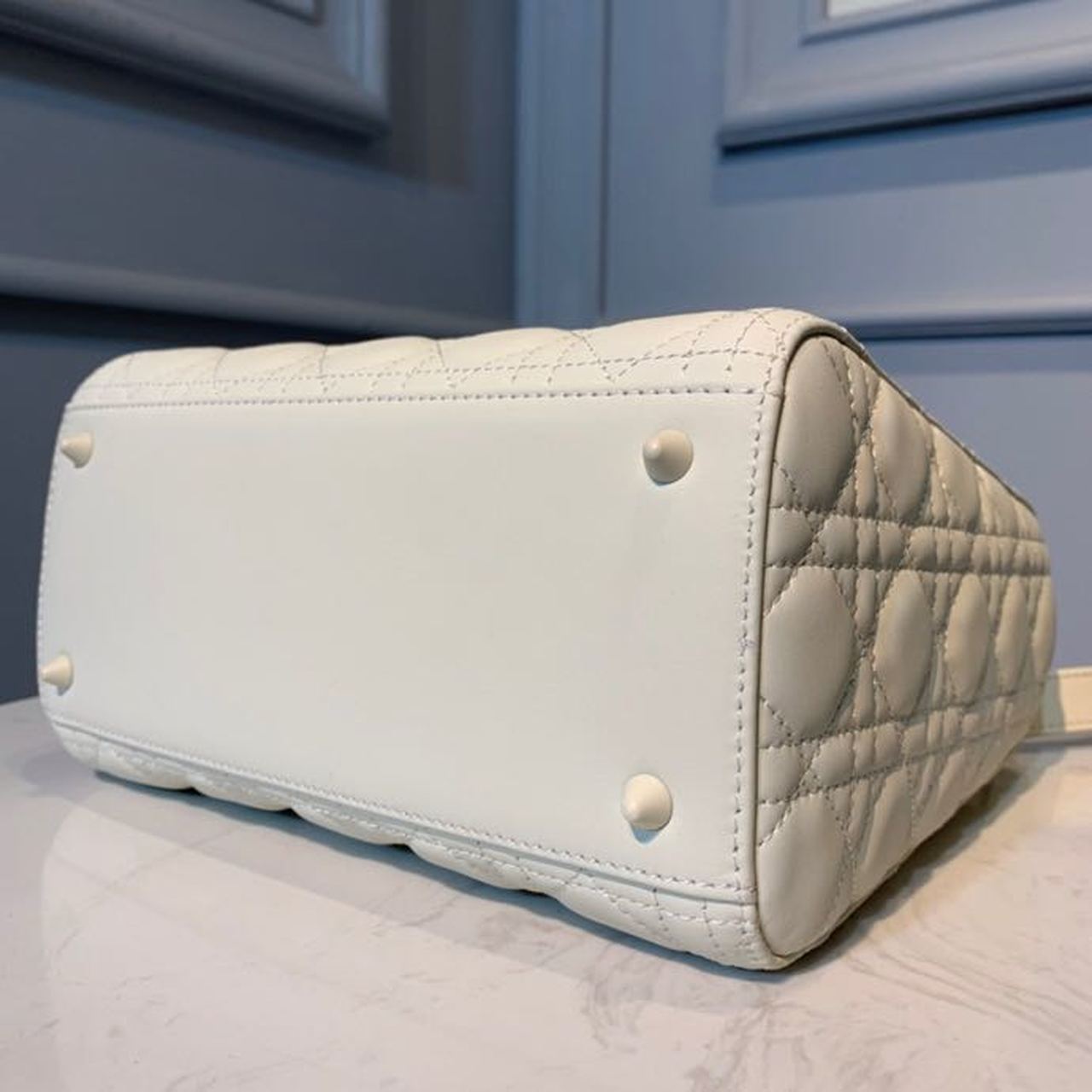DI Medium Lady Bag White For Women 9.5in/24cm CD