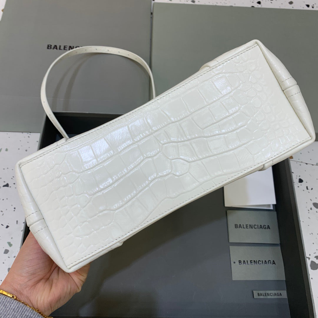 Balen Small Editor Bag In White, For Women, Bags 13in/33cm