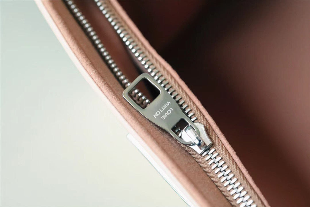LV Cluny Mini Epi Quartz For Women, Shoulder And Crossbody Bags 20cm/7.9in LV M58928