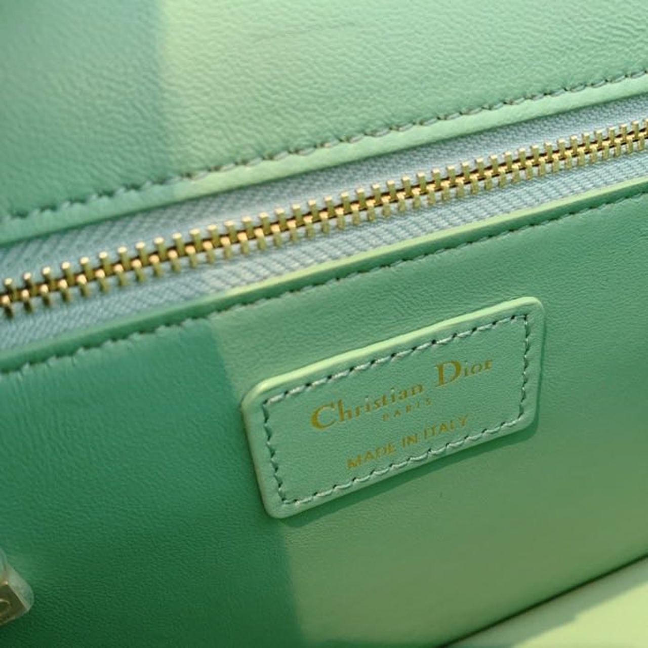 DI Medium 30 Montaigne Bag Deep Mint Green Box For Women 24cm/9in CD