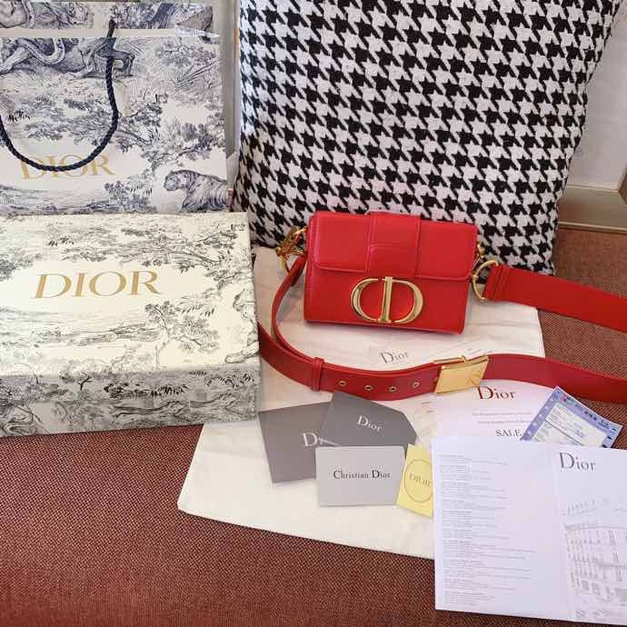 DI Mini 30 Montaigne Bag Gold Toned Hardware Red For Women 18cm/7in CD