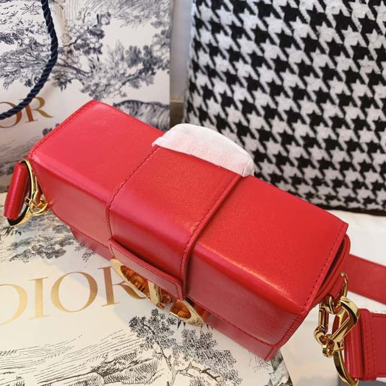 DI Mini 30 Montaigne Bag Gold Toned Hardware Red For Women 18cm/7in CD